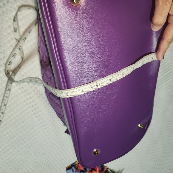 TRIFORCE EUC XL 18" CARRY ON QUILTED FRAMED OPENING WEEKENDER BAG - Picture 5 of 13